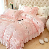 Triogift French Embroidered Lace Bubble Gauze Bedding Set Pink Elegant Princess Style Queen Duvet Cover Set Ruffled Comforter Cover Sets