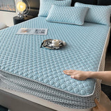 Triogift  -  Simple Thicken Latex Summer Mat for Bed High-quality Cool Feeling Fabric Fitted Bed Sheet Set Queen Breathable Ice Silk Bed Mats