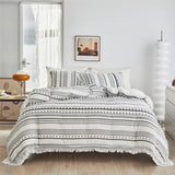 Triogift  -  New Striped Furball Double Duvet Cover Set 220x240 High-end with Tassels King Size Bedding Set Queen Quilt Cover and Pillowcases