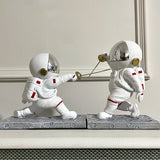 Triogift  Creative Astronaut Fencing Model Small Ornament Home Living Room Entrance Children's Room Decoration Gift Hand-made