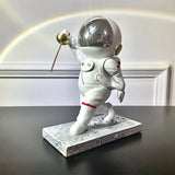 Triogift  Creative Astronaut Fencing Model Small Ornament Home Living Room Entrance Children's Room Decoration Gift Hand-made