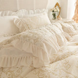 Triogift  French Princess Style Lace Quilt Cover, Warm Winter Bedding, Lace, Lace, Coral Velvet, Bed Skirt, 4-Piece