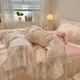 Triogift 4Pcs Vintage Floral 100%Cotton Soft Bedding Set White Lace and Ruffle Comforter Cover Queen size(1Duvet+1Bedskirt+2Pillow shams)