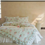 Triogift Elegant Vintage Floral Lovely White Lace and Ruffle Chic 100%Cotton Girls Duvet cover set Soft Quilted Bedspread 2Pillowcases