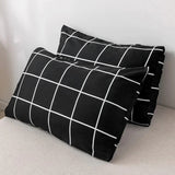 Triogift White on Black Grid Bedding Set